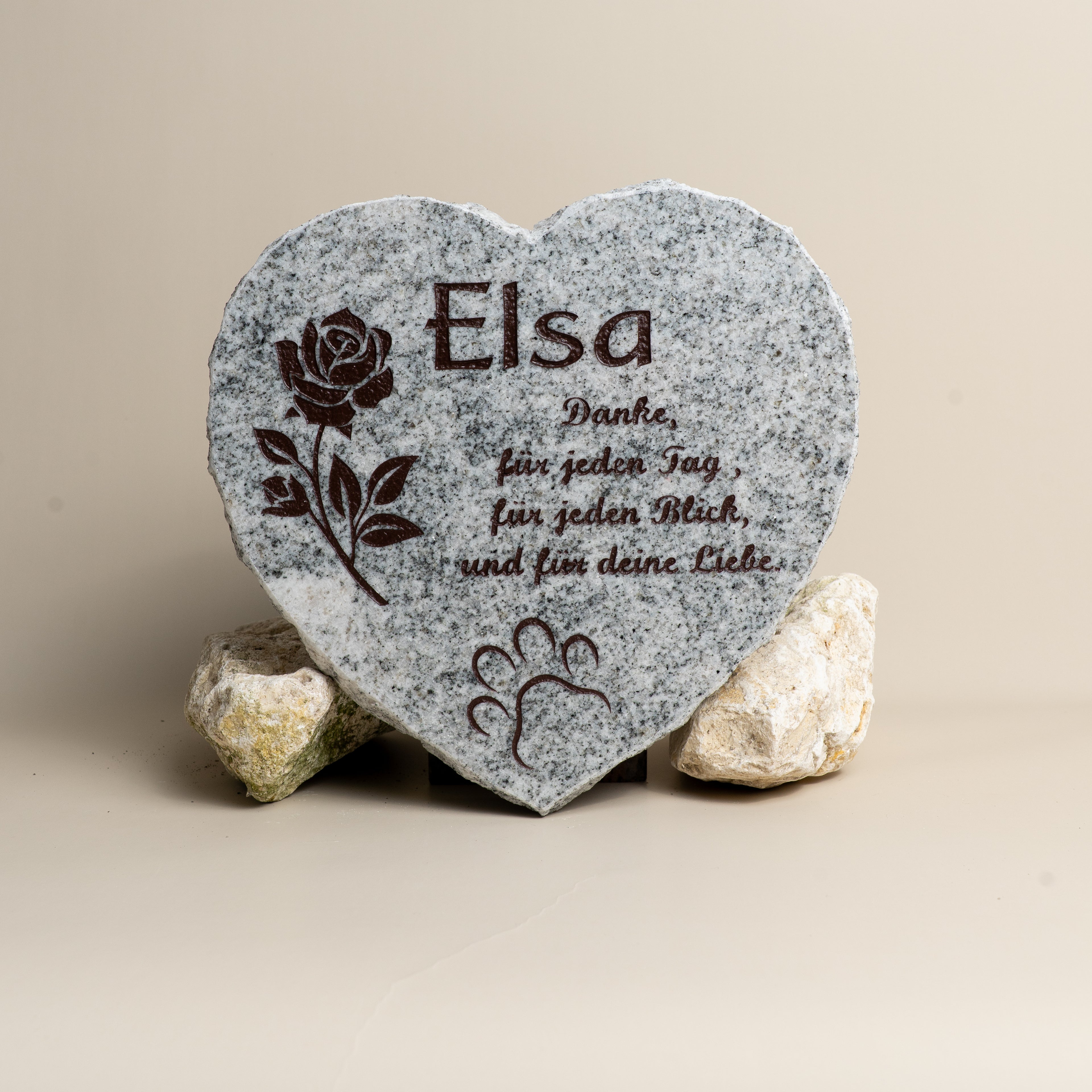 Tiergrabstein Herzstück